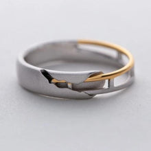 Load image into Gallery viewer, Train Rail Design Moonstone Lover Rings