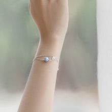 Load image into Gallery viewer, Elegant Dainty Midsummer Night&#39;s Dream Design Bracelet